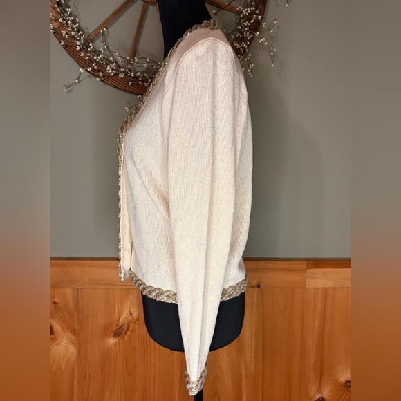 Vintage Chic Cream Cardigan with Gold Jewel Detailing made in USA size 4 - Picture 10 of 13